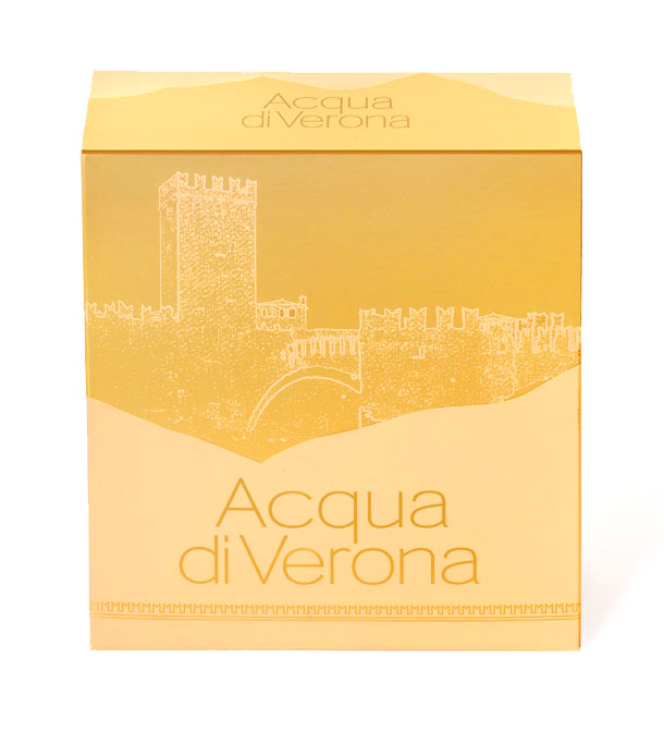 Packaging designfemminile di Acqua di Verona